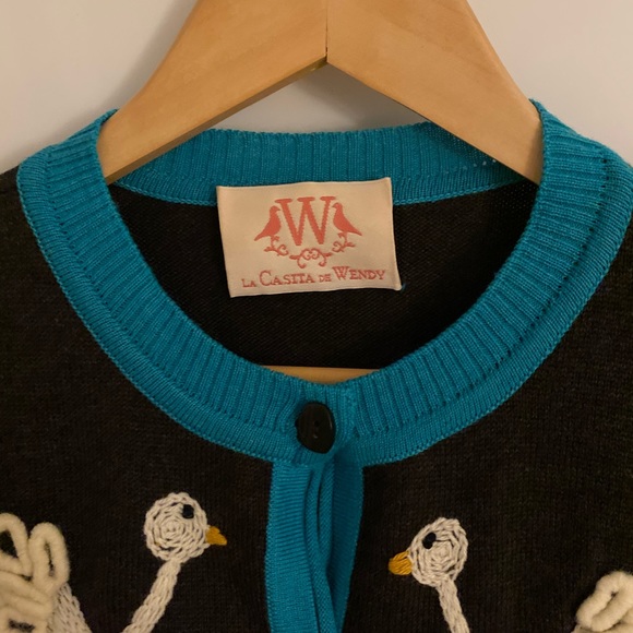 La Casita De Wendy Spanish brand wool cardigan top swan embroidered - Picture 2 of 8